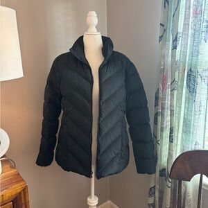 Like New Lands' End Women's Classic Black Puffer Jacket